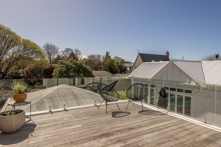 Photo of property in 30 Wroxton Terrace, Merivale, Christchurch, 8014