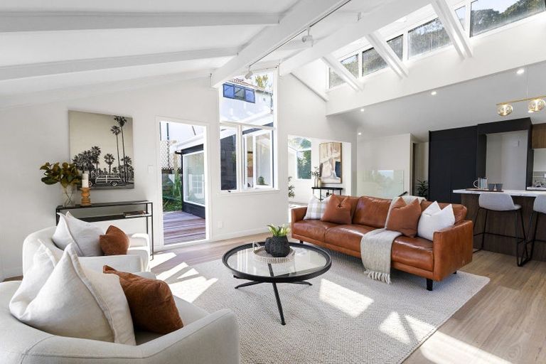 Photo of property in 7 Westhill Road, Point Howard, Lower Hutt, 5013