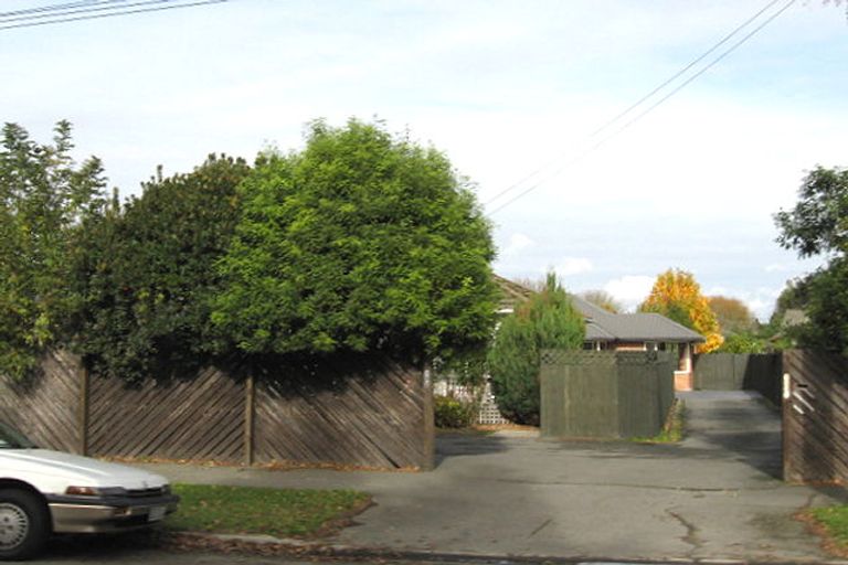 Photo of property in 1/133 Langdons Road, Northcote, Christchurch, 8052