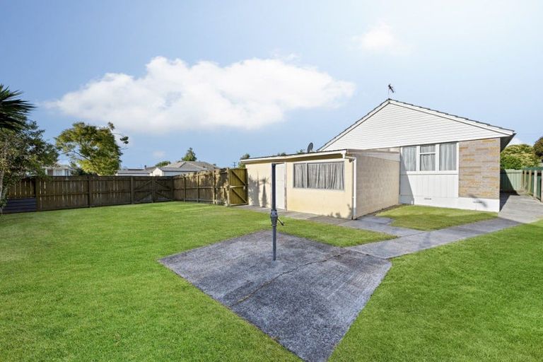 Photo of property in 32 Croall Crescent, St Andrews, Hamilton, 3200