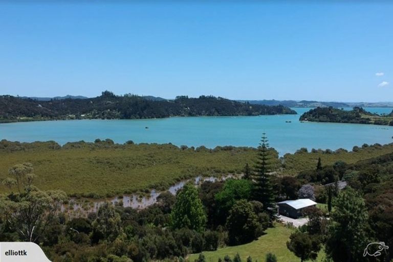 Photo of property in 17 Tikitiki Lane, Russell, 0272