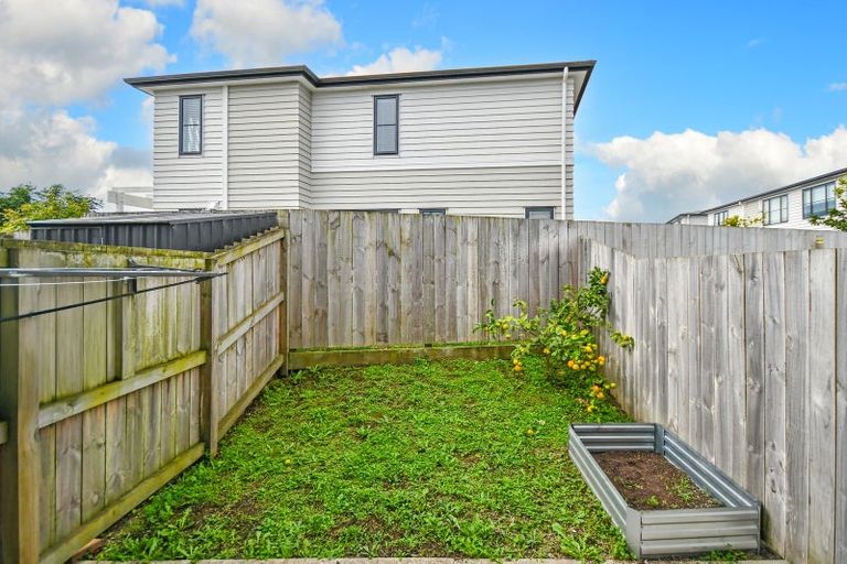 Photo of property in 11 Saddleback Crescent, Papakura, 2110