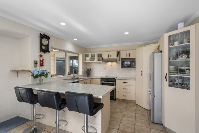 Photo of property in 19 Beachlands Place, Papamoa Beach, Papamoa, 3118