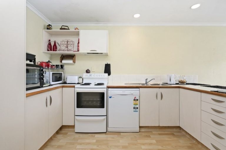 Photo of property in 16c Matai Street, Mount Maunganui, 3116