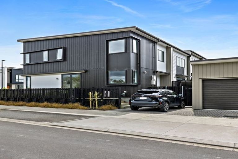 Photo of property in 1 Pukewhero Rise, Westgate, Auckland, 0614