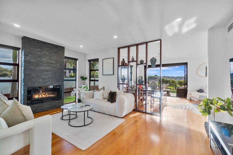 Photo of property in 1 Bounty Road, Long Bay, Auckland, 0630