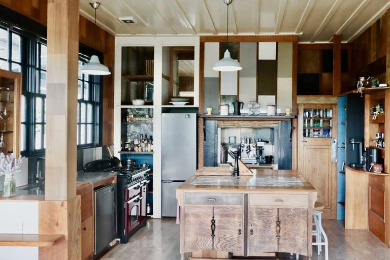 Photo of property in 7 James Road, Maungaturoto, 0587