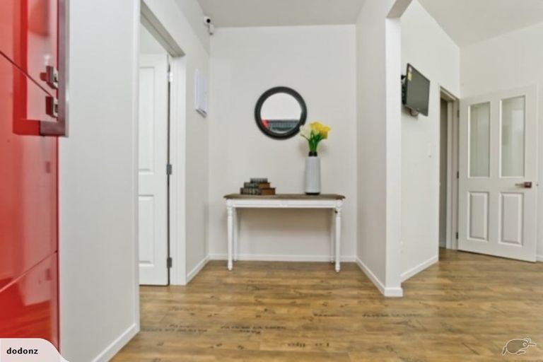 Photo of property in 356b East Coast Road, Sunnynook, Auckland, 0630