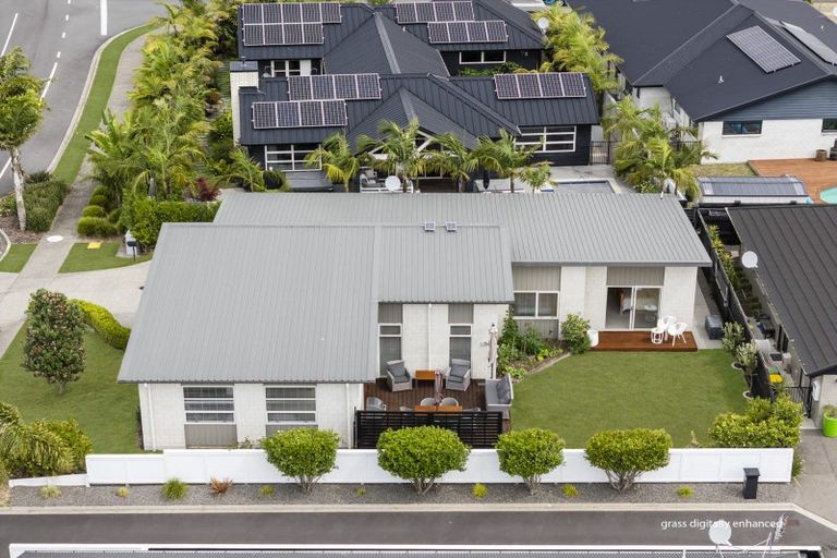 Photo of property in 116 Palm Springs Boulevard, Papamoa Beach, Papamoa, 3118
