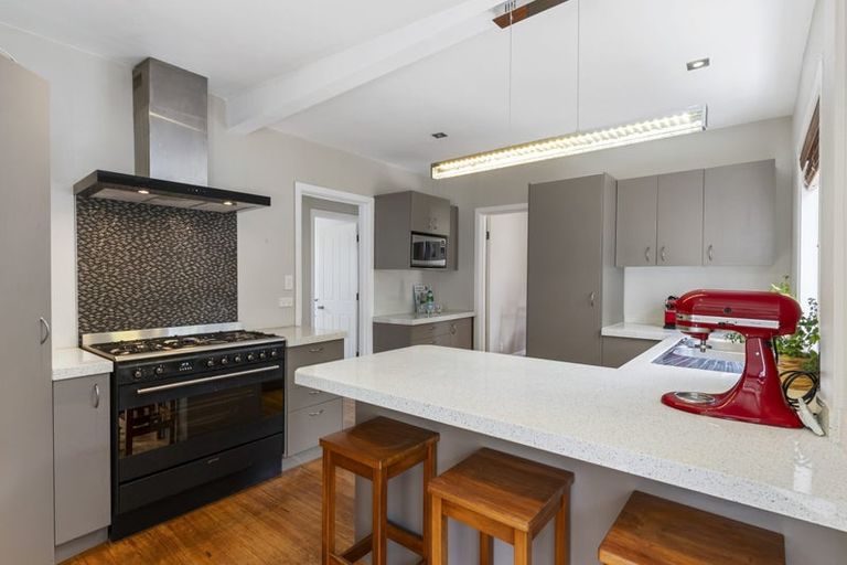 Photo of property in 1/47 Lyons Avenue, Murrays Bay, Auckland, 0630