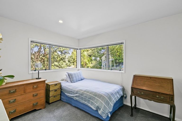 Photo of property in 27a Fyvie Avenue, Tawa, Wellington, 5028