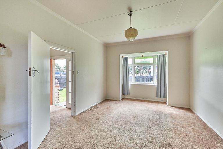 Photo of property in 738 Main Street, Palmerston North, 4414