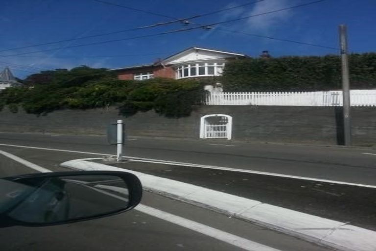 Photo of property in 2 Bidwill Street, Mount Cook, Wellington, 6021