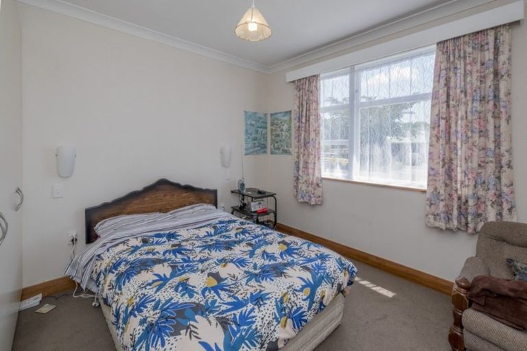 Photo of property in 30 Sussex Street, Levin, 5510