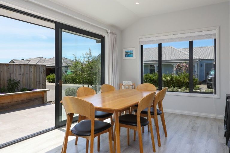 Photo of property in 14 Thomas Way, Brightwater, 7022