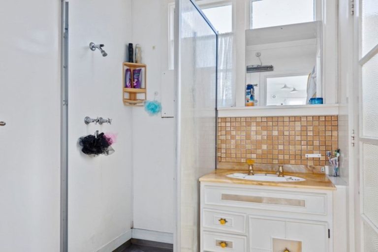 Photo of property in 27 Warwick Street, Mayfield, Blenheim, 7201