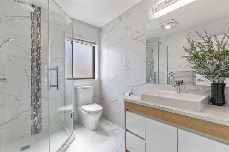 Photo of property in 4 Drumconnell Drive, Flat Bush, Auckland, 2019