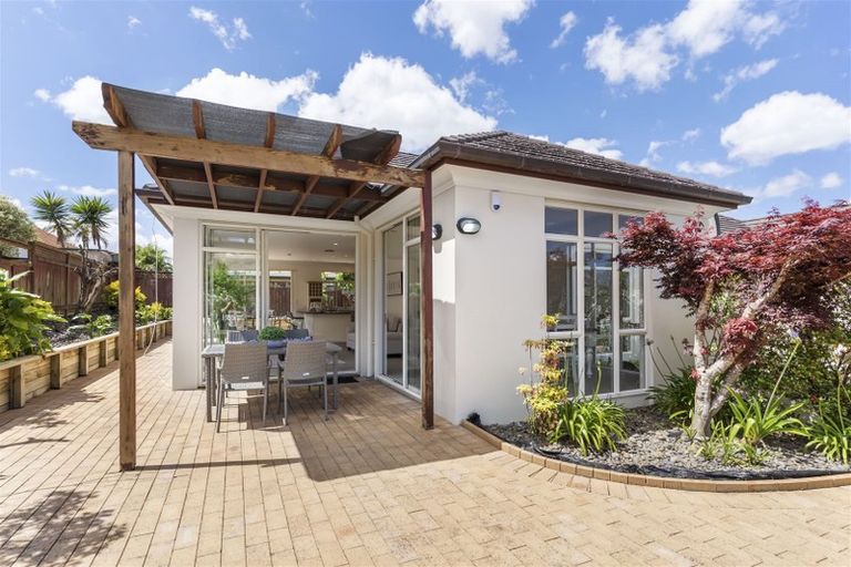 Photo of property in 5 Kentia Way, Somerville, Auckland, 2014