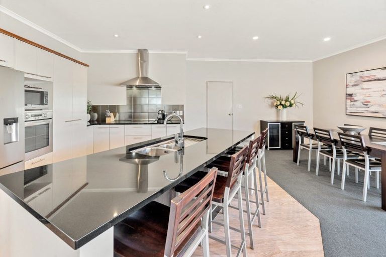 Photo of property in 43 Speyside Crescent, Flat Bush, Auckland, 2016