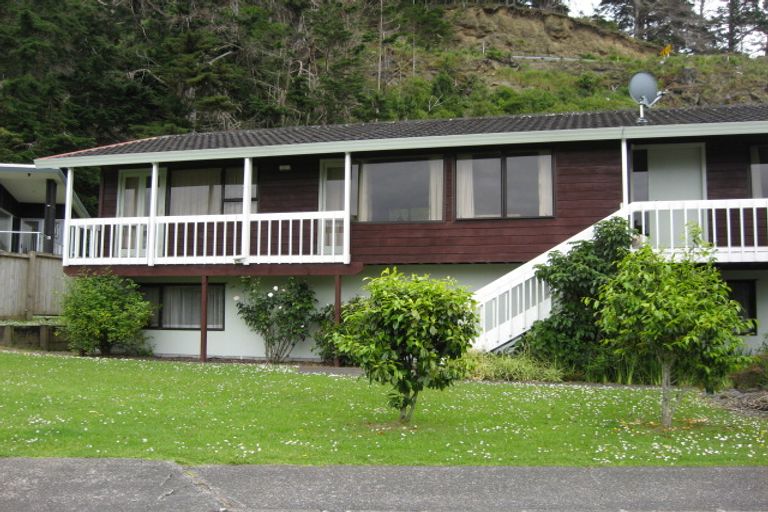 Photo of property in 1a Waiwera Place, Waiwera, Orewa, 0994