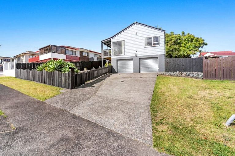 Photo of property in 152 Everglade Drive, Totara Heights, Auckland, 2105