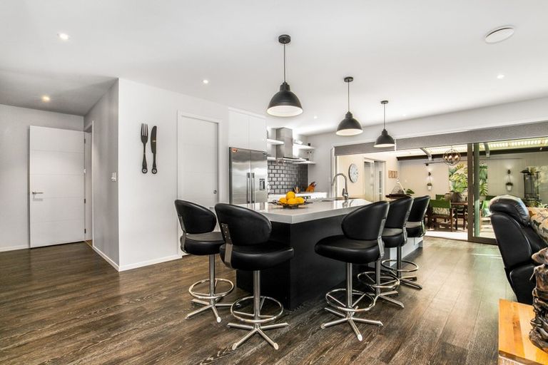 Photo of property in 129 Ostrich Farm Road, Pukekohe, 2676