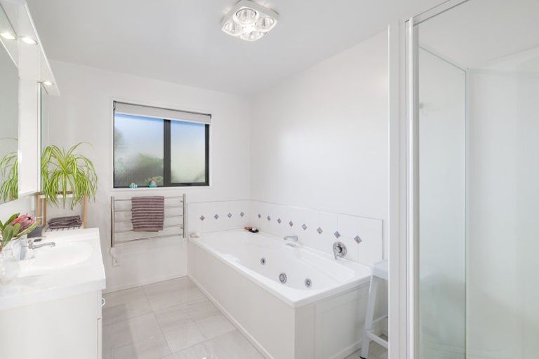 Photo of property in 22 Fairhurst Place, Rolleston, 7614