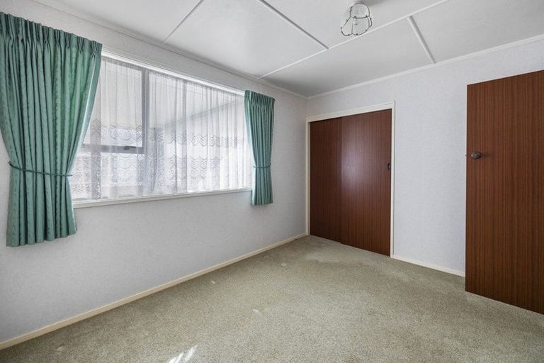 Photo of property in 27 Davidson Street, Hawera, 4610