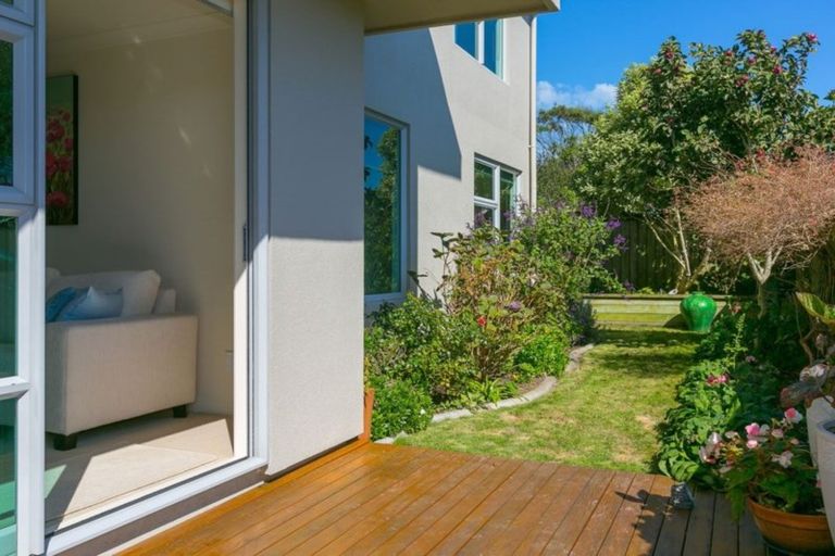 Photo of property in 22a Belt Road, Moturoa, New Plymouth, 4310