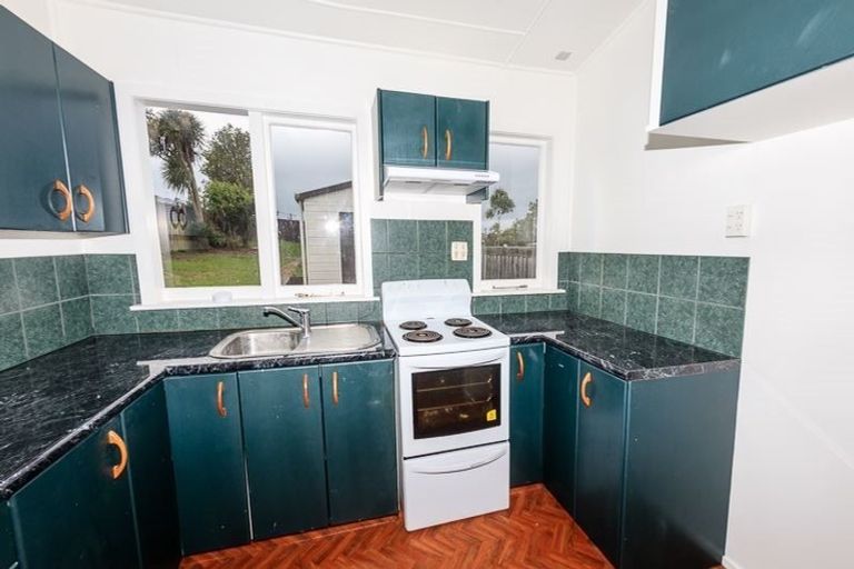 Photo of property in 16 Memorial Avenue, Parkside, Timaru, 7910