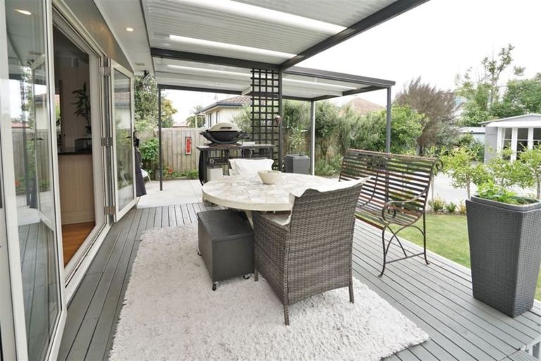 Photo of property in 6 Forest Lake Road, Forest Lake, Hamilton, 3200