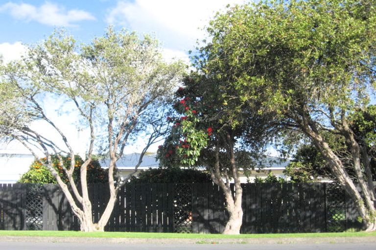 Photo of property in 10 Korau Road, Tikipunga, Whangarei, 0112