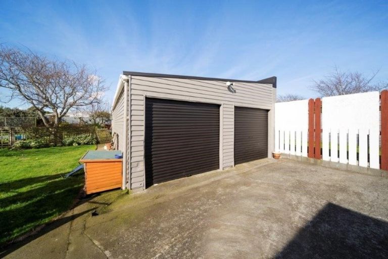 Photo of property in 28 Hunter Street, Hawera, 4610
