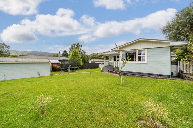 Photo of property in 65 Moeraki Road, Maoribank, Upper Hutt, 5018