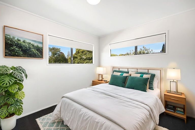 Photo of property in 83 Gilbass Avenue, Hamilton Lake, Hamilton, 3204