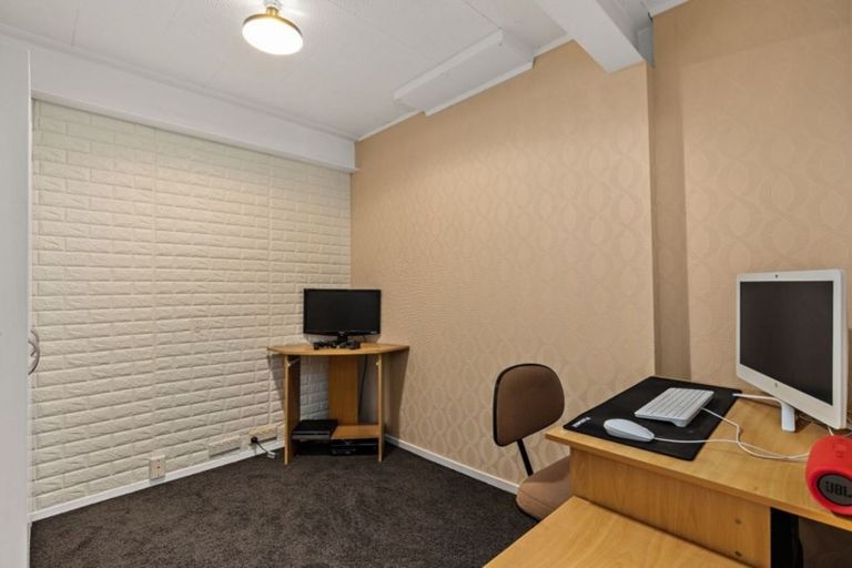 Photo of property in 53 Allington Road, Massey, Auckland, 0614