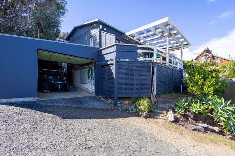 Photo of property in 6569 Pouto Road, Pouto, 0391