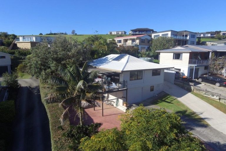 Photo of property in 54 Stratford Drive, Cable Bay, 0420