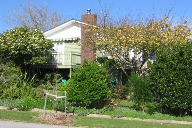 Photo of property in 39 Willoughby Avenue, Howick, Auckland, 2014