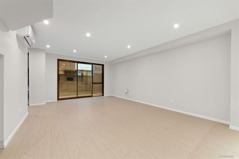 Photo of property in 8/17 Parker Avenue, New Lynn, Auckland, 0600