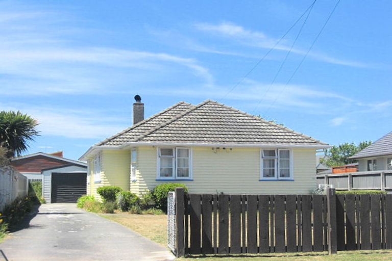 Photo of property in 86 Baynes Street, Burwood, Christchurch, 8083