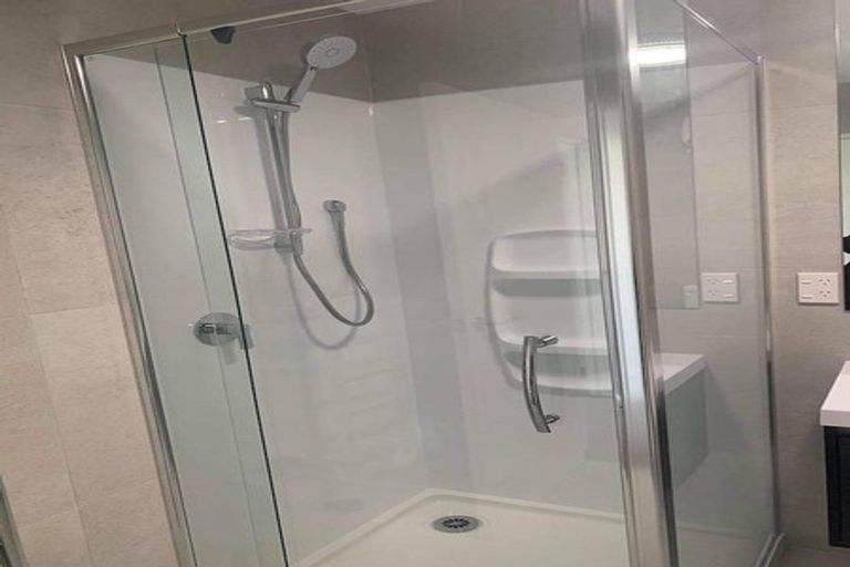 Photo of property in 10 Paterae Lane, Flat Bush, Auckland, 2019