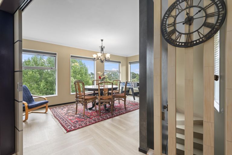 Photo of property in 40 Ruapehu Drive, Fitzherbert, Palmerston North, 4410