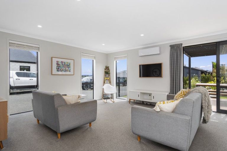 Photo of property in 3 Traverse Lane, Omokoroa, 3114