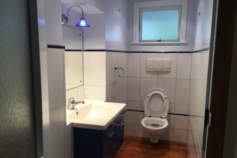 Photo of property in 459 East Coast Road, Murrays Bay, Auckland, 0630