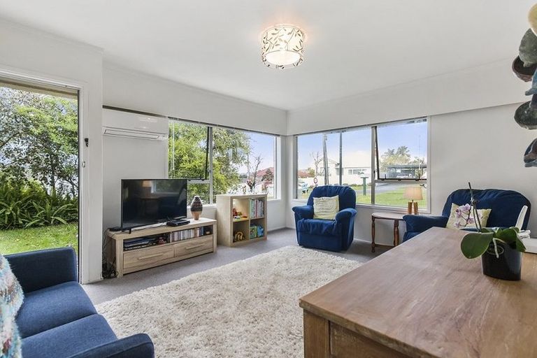 Photo of property in 10/126 Lynwood Road, New Lynn, Auckland, 0600