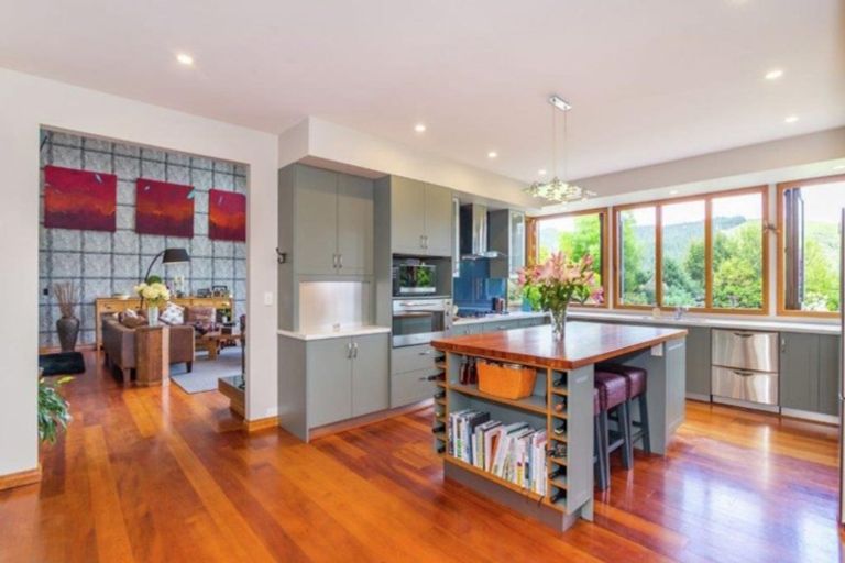 Photo of property in 89 Kakariki Way, Whitemans Valley, Upper Hutt, 5371