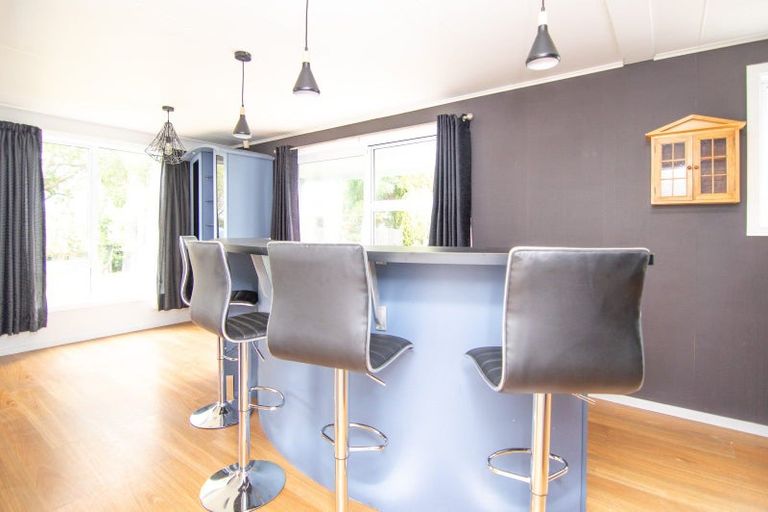 Photo of property in 53 Kaimanawa Street, Kelvin Grove, Palmerston North, 4414