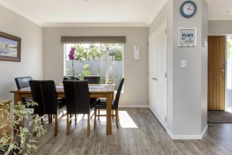 Photo of property in 39a Taradale Road, Marewa, Napier, 4110