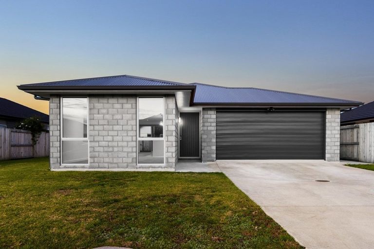 Photo of property in 12 Te Kio Crescent, Papamoa Beach, Papamoa, 3118